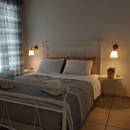 Дом отдыха Tinos Sunrise *